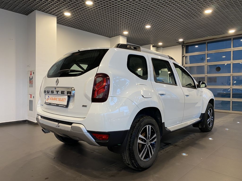 RENAULT DUSTER