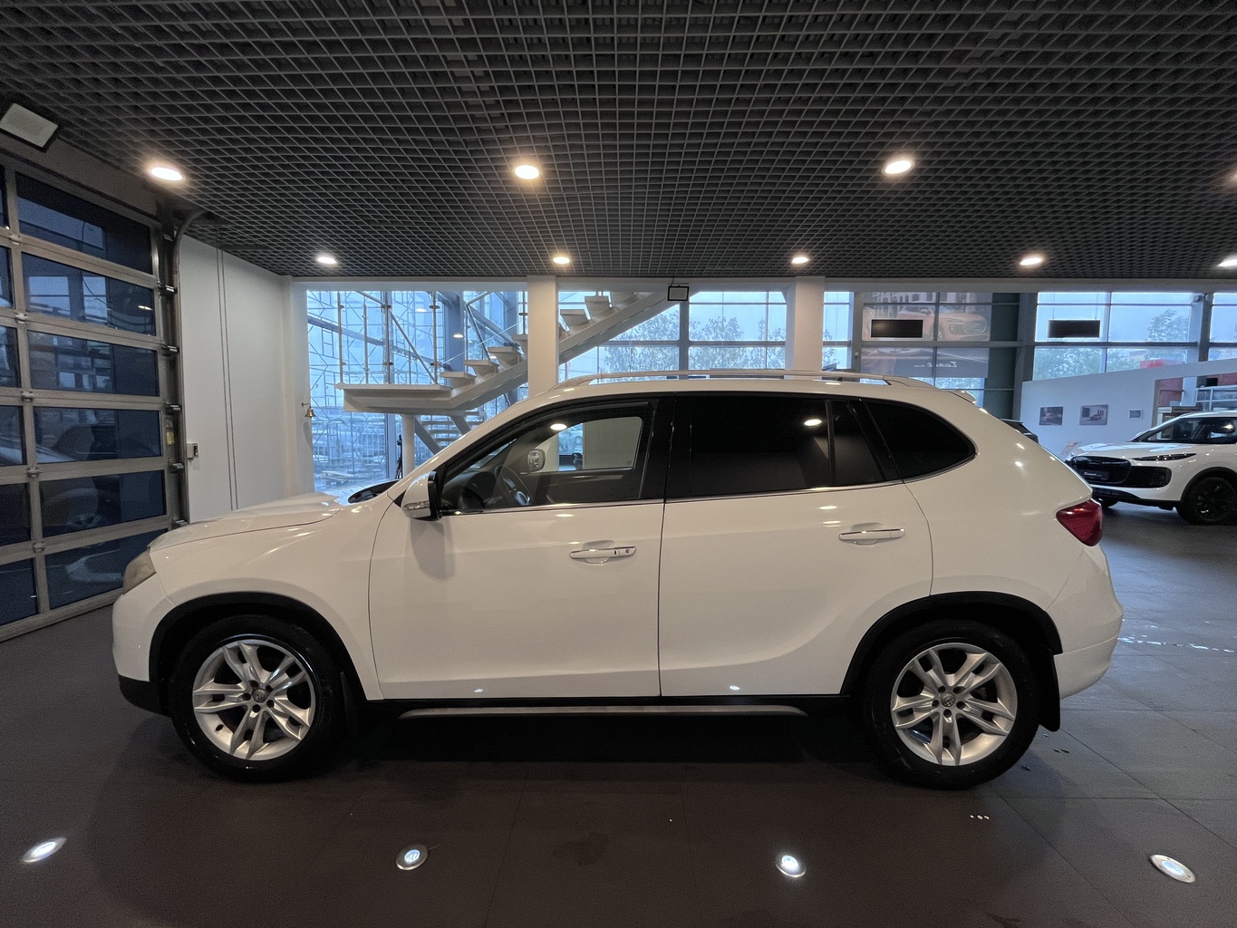 BRILLIANCE V5