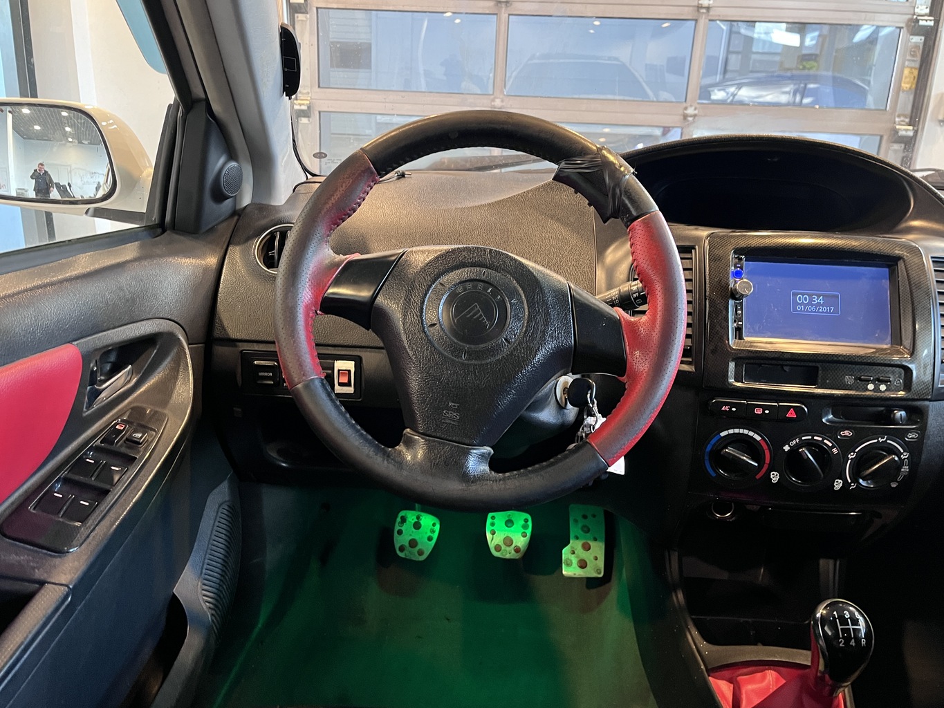 GEELY MK