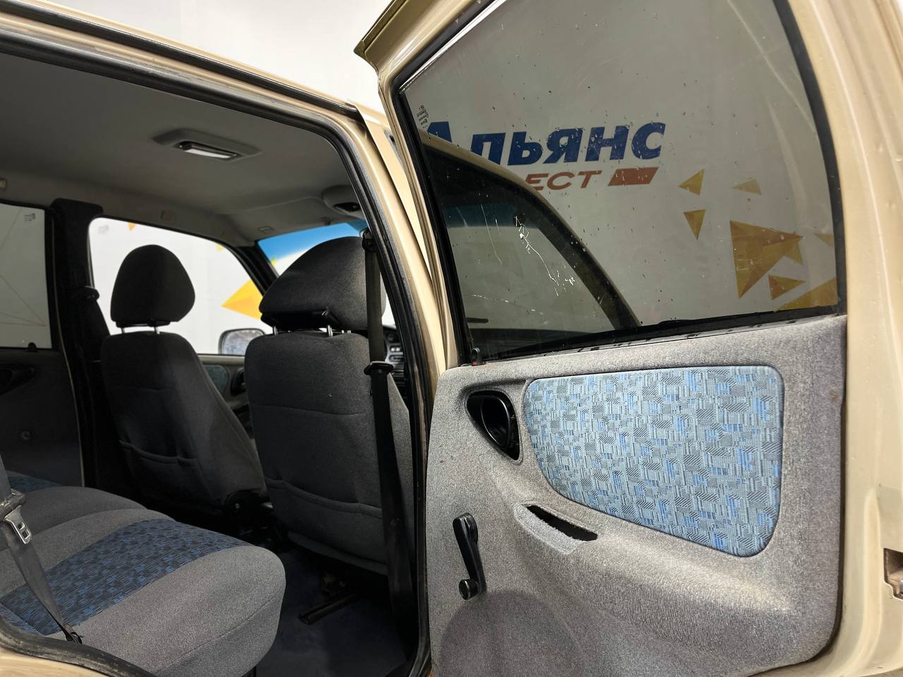 CHEVROLET NIVA
