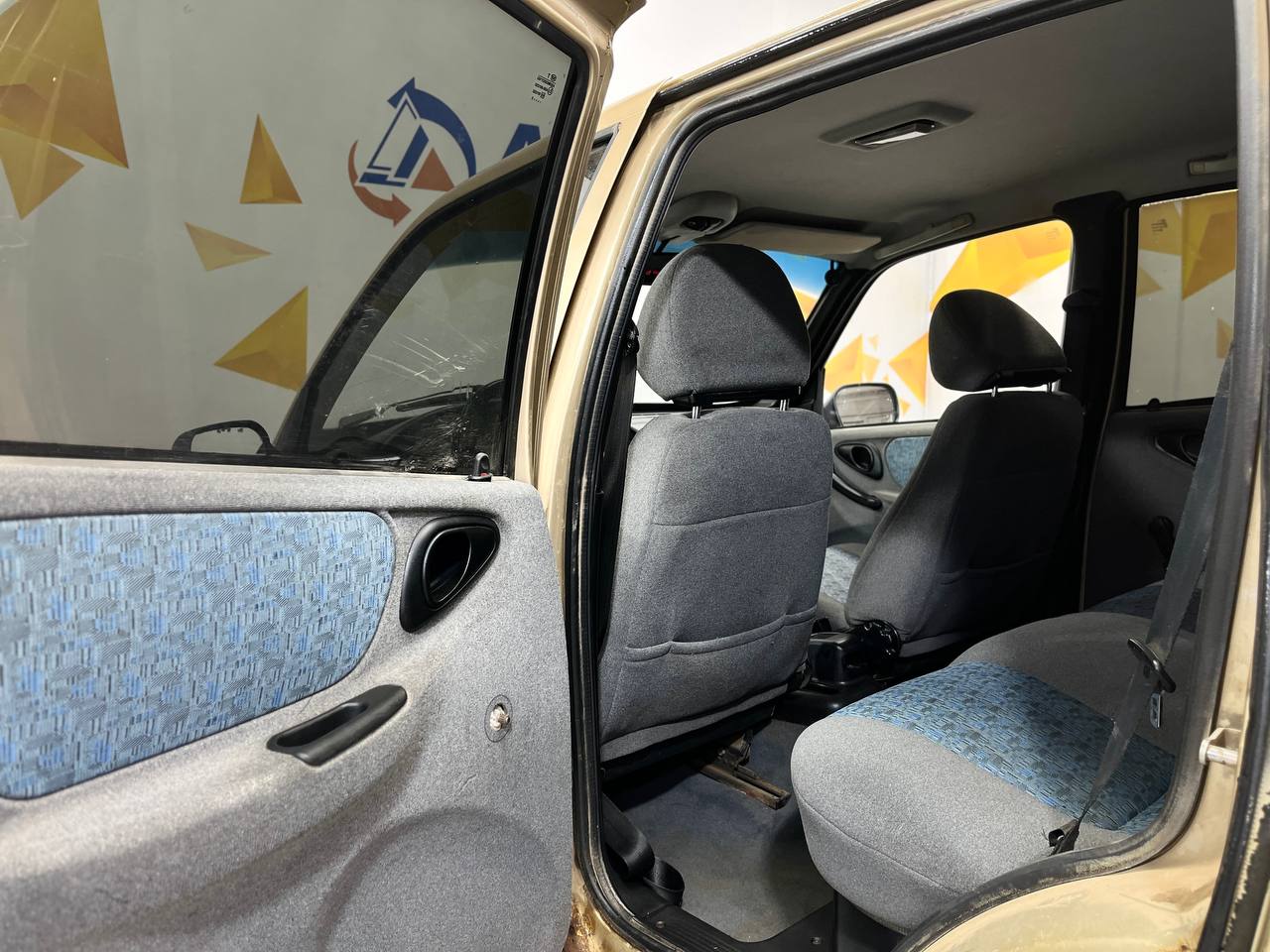 CHEVROLET NIVA
