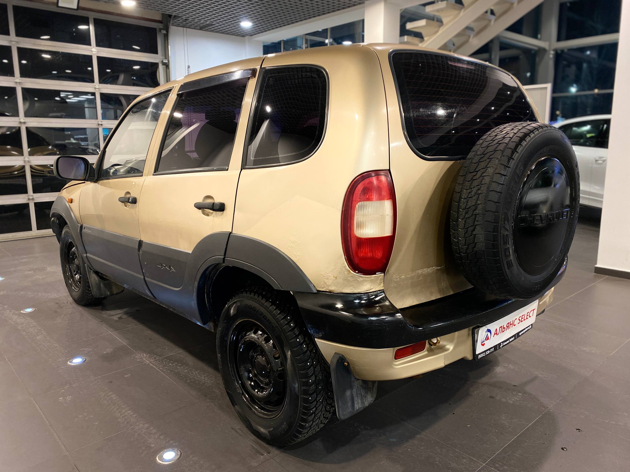 CHEVROLET NIVA