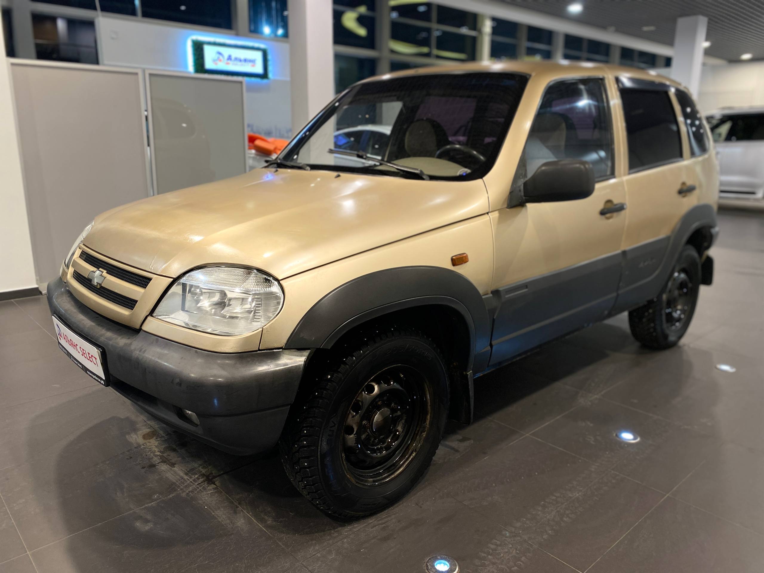 CHEVROLET NIVA