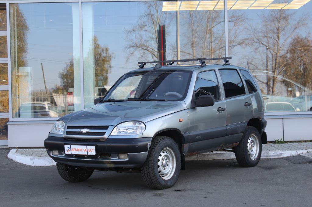 CHEVROLET NIVA