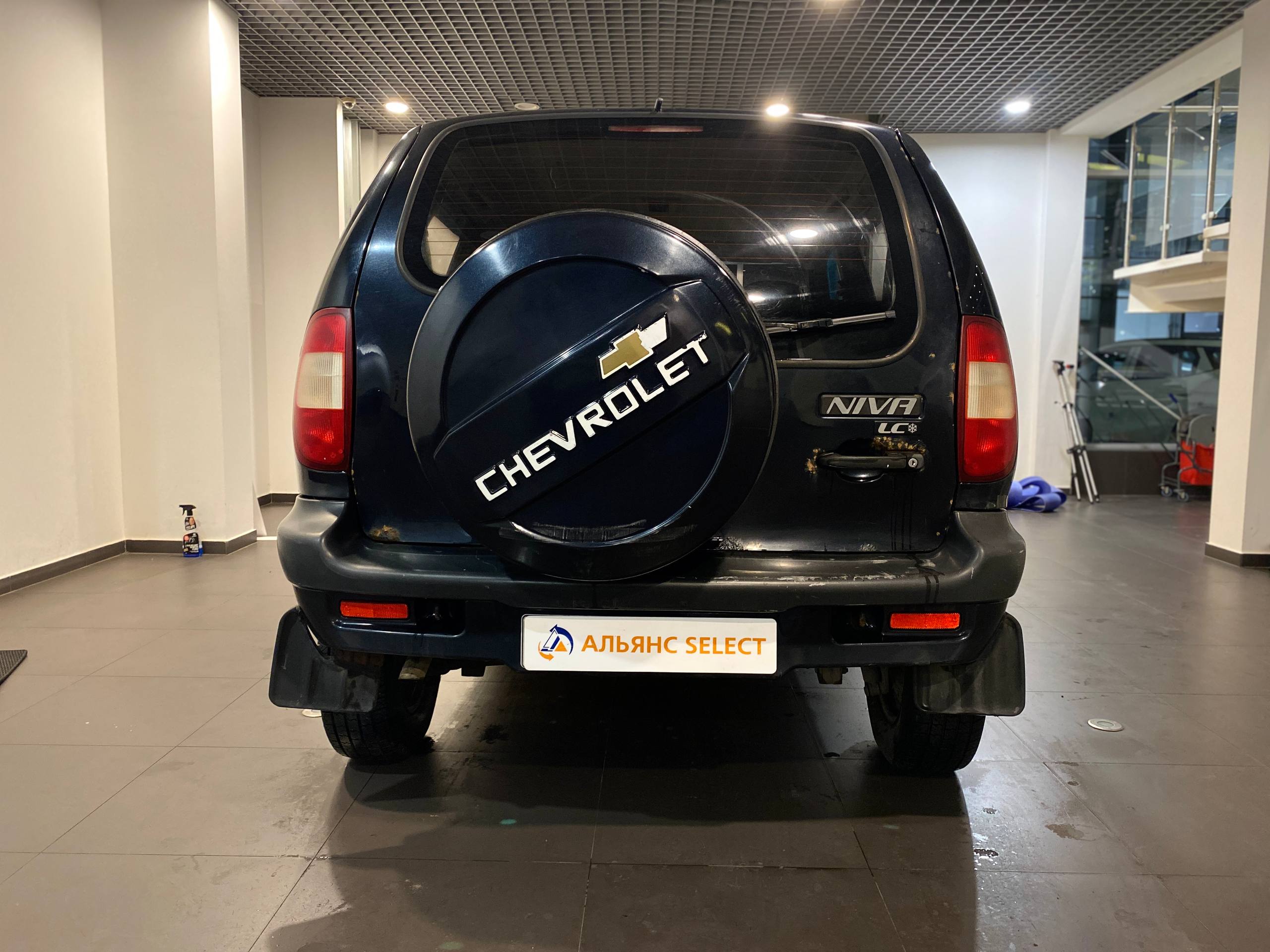 CHEVROLET NIVA
