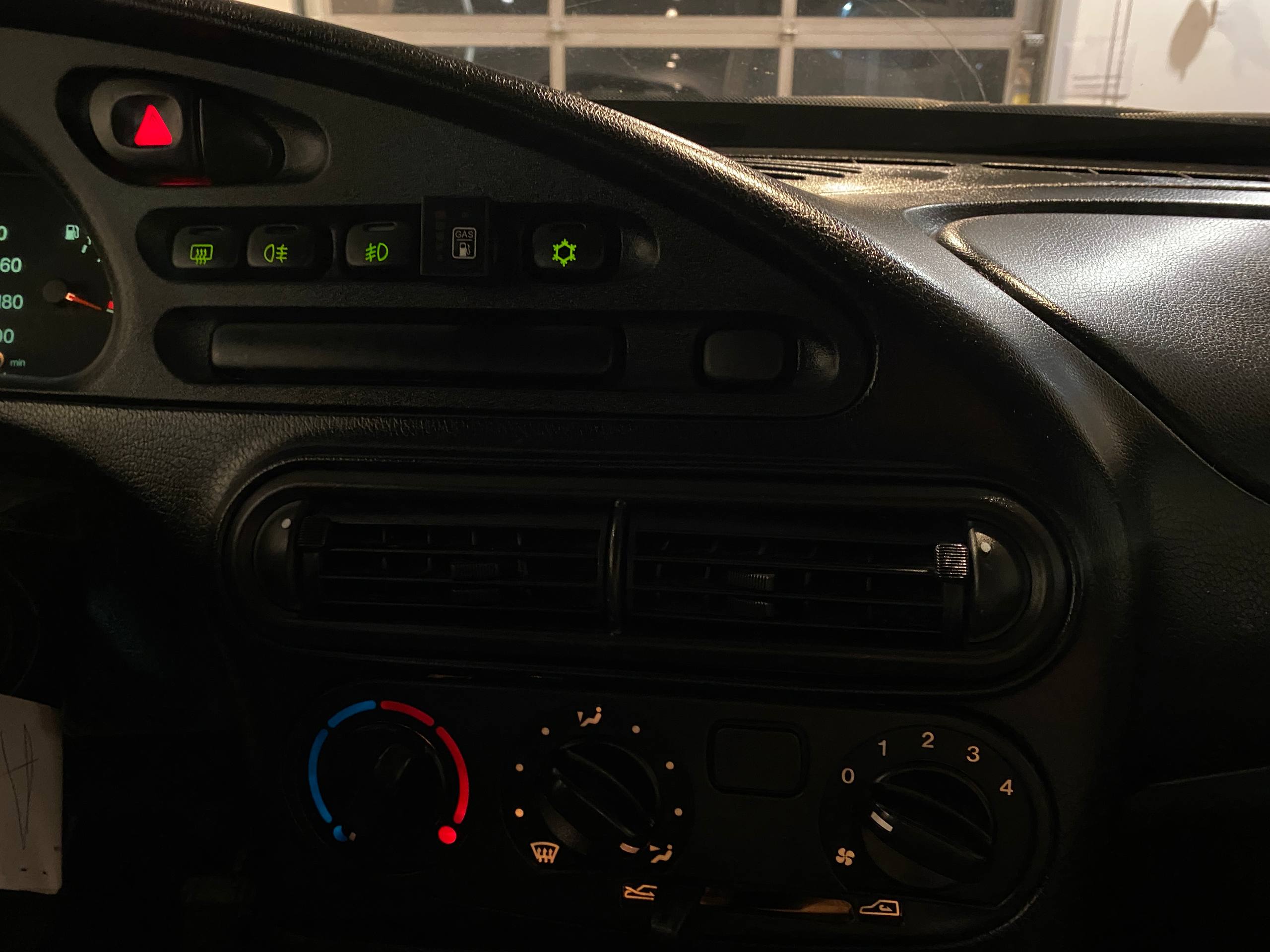 CHEVROLET NIVA