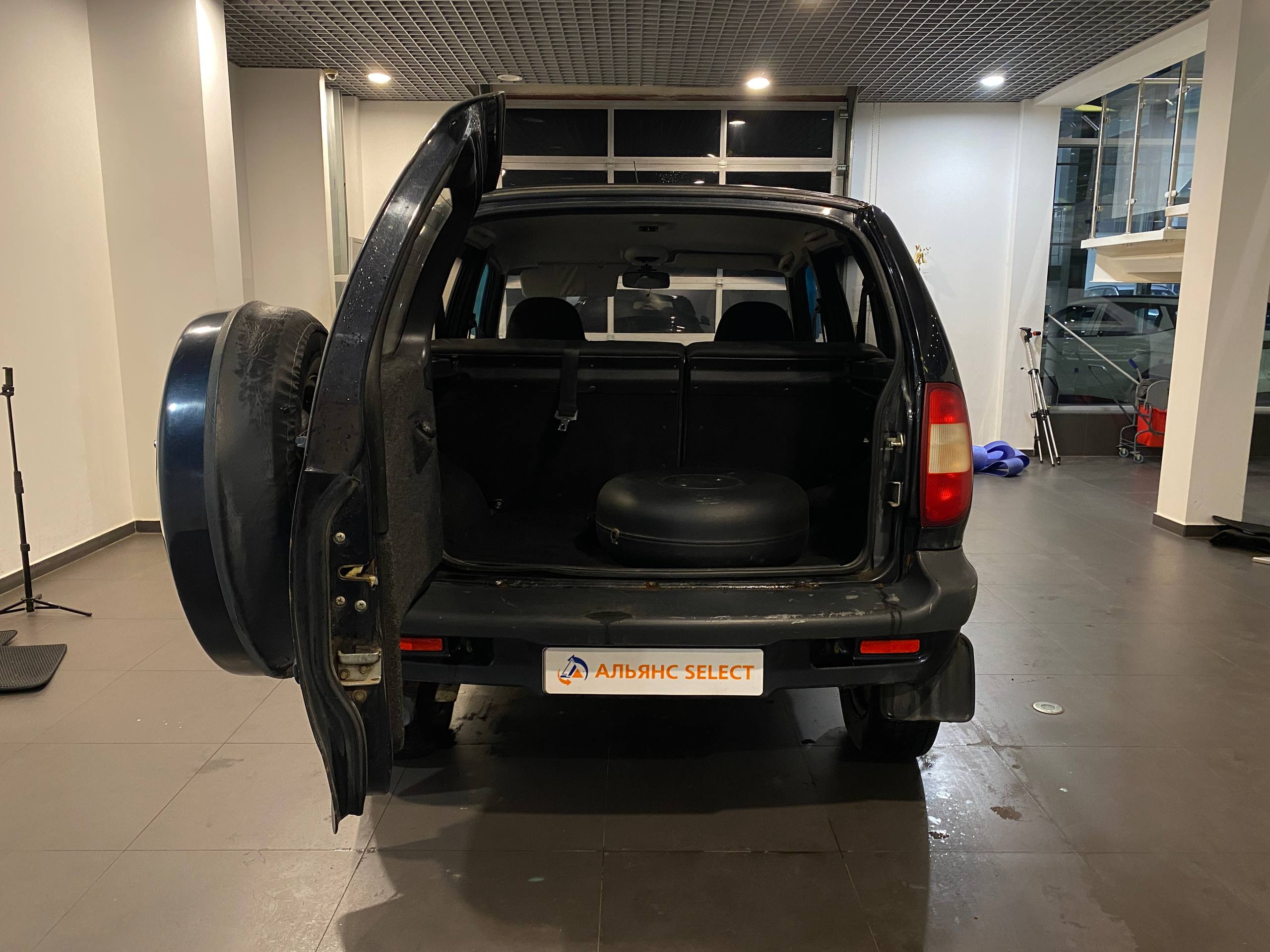 CHEVROLET NIVA