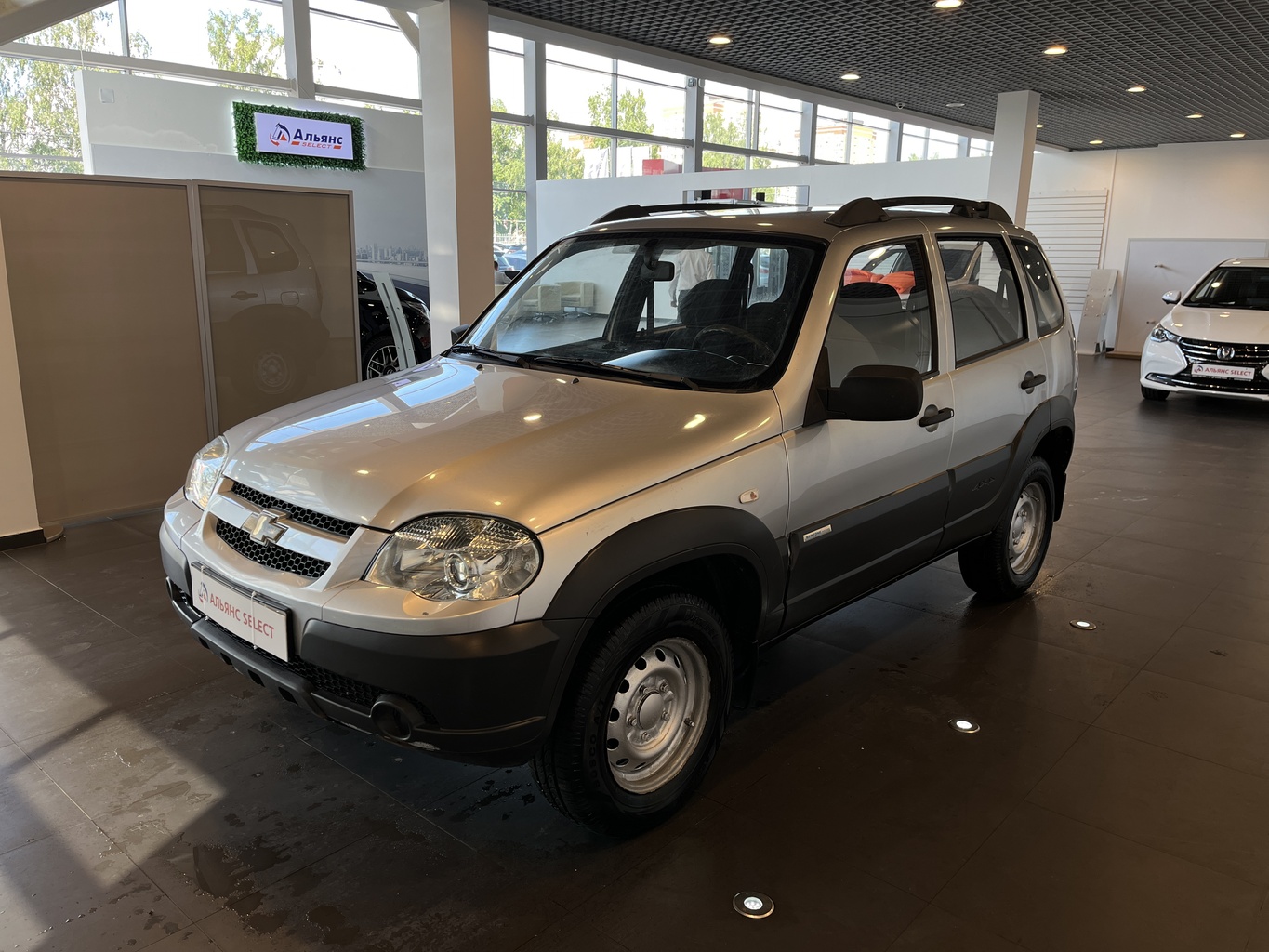 CHEVROLET NIVA