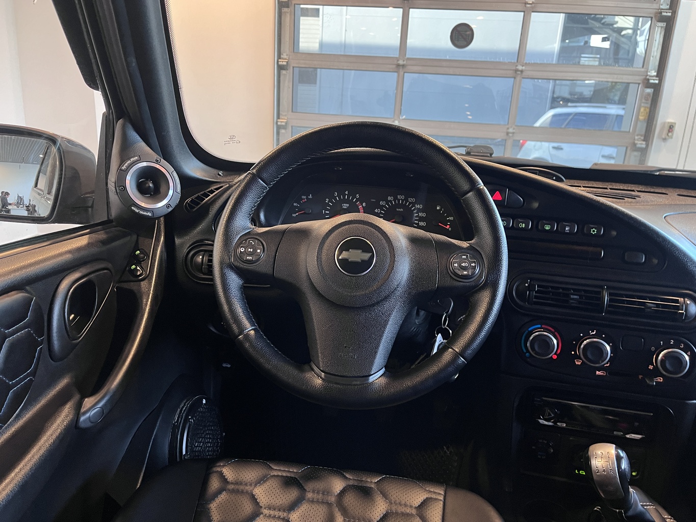 CHEVROLET NIVA
