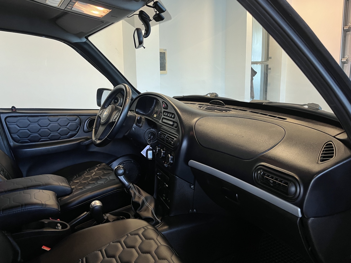 CHEVROLET NIVA