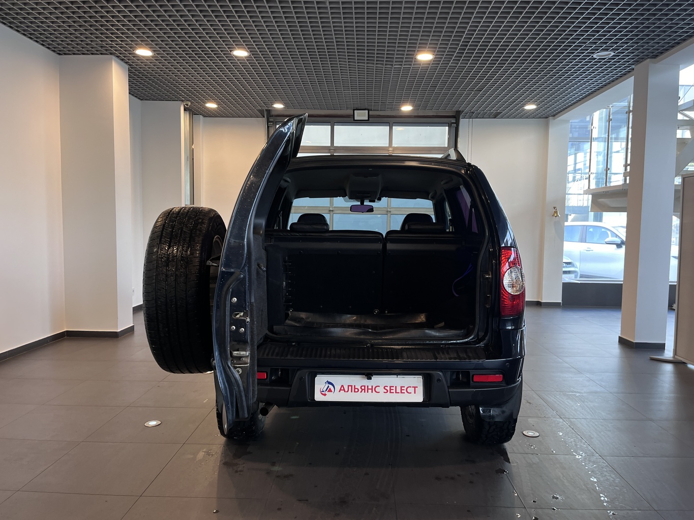 CHEVROLET NIVA