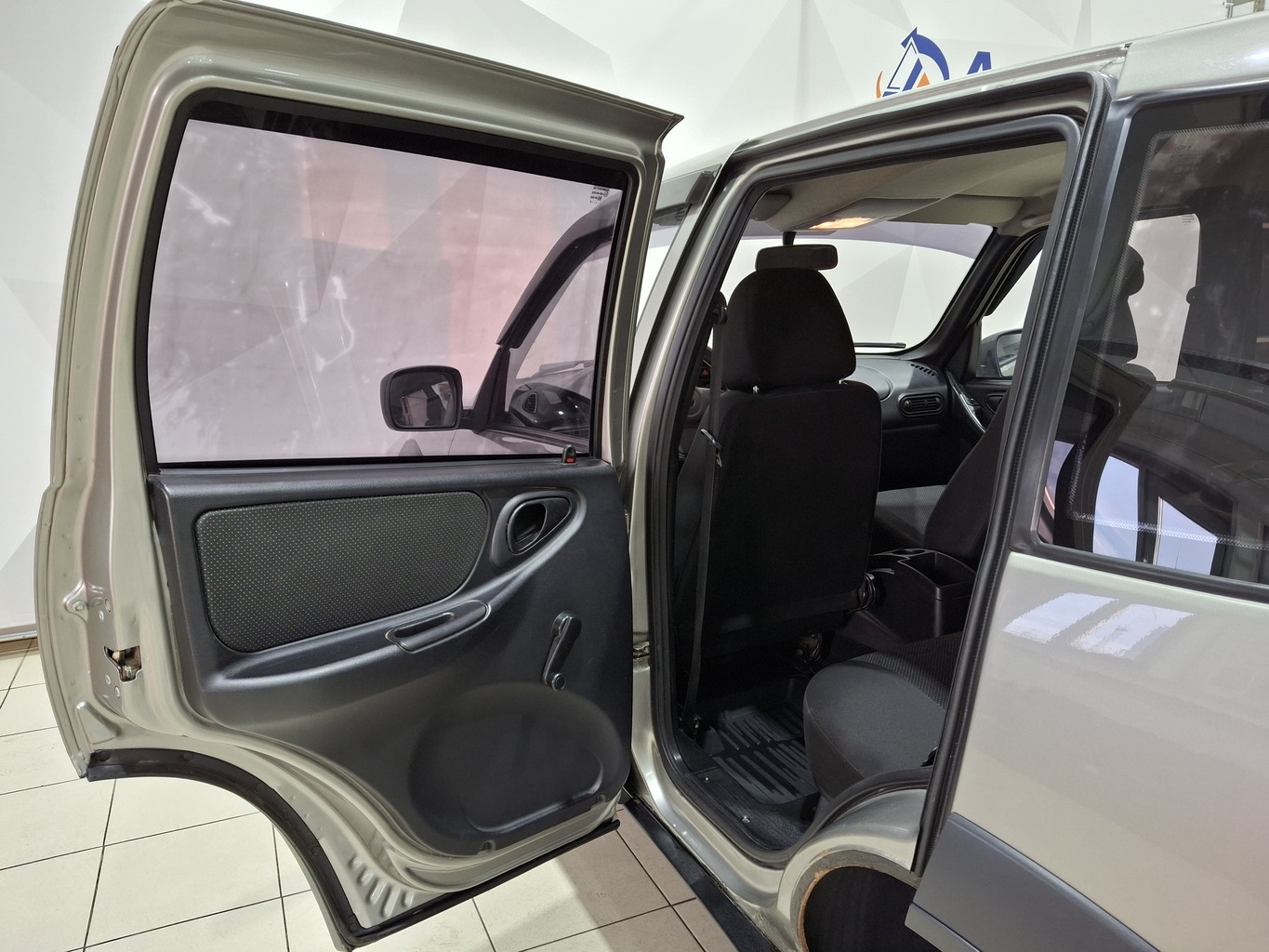 CHEVROLET NIVA