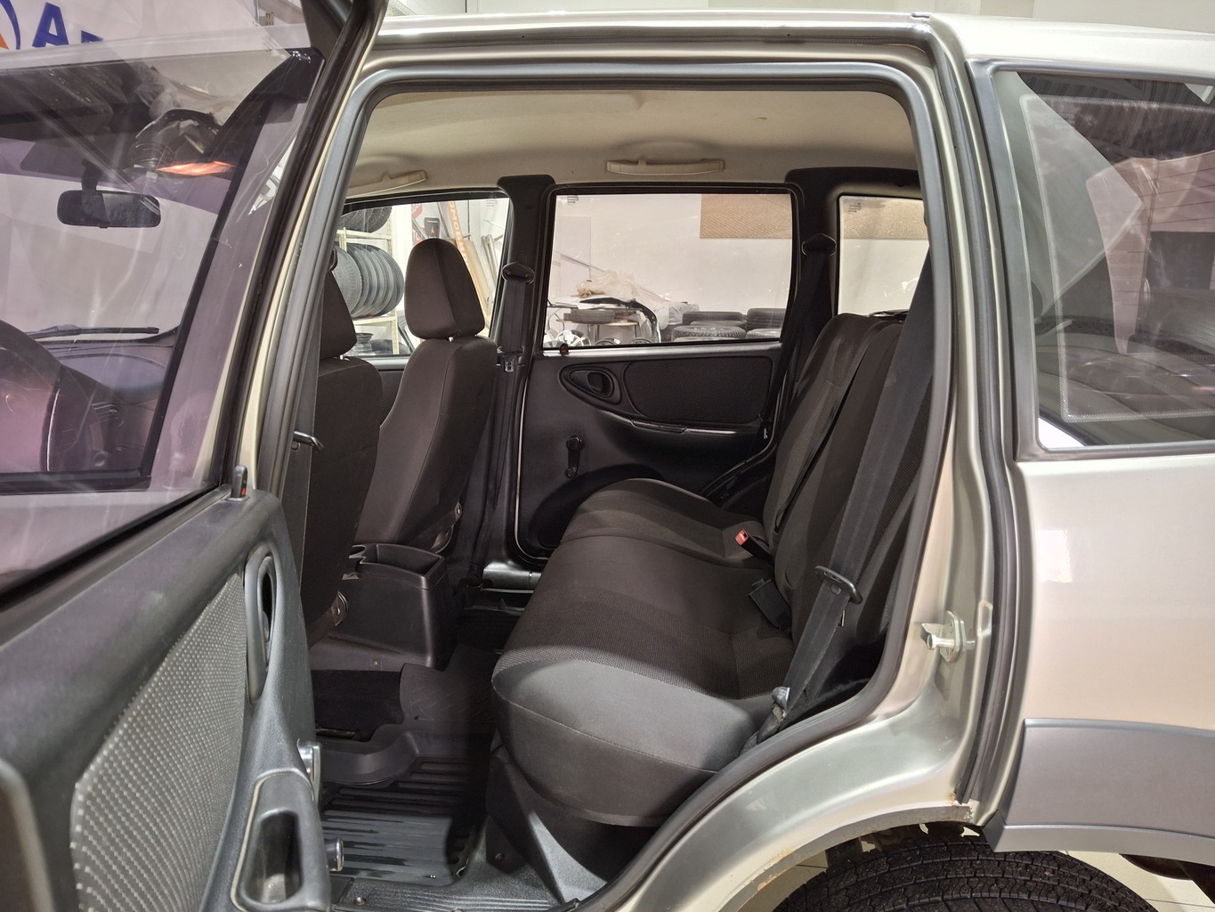 CHEVROLET NIVA