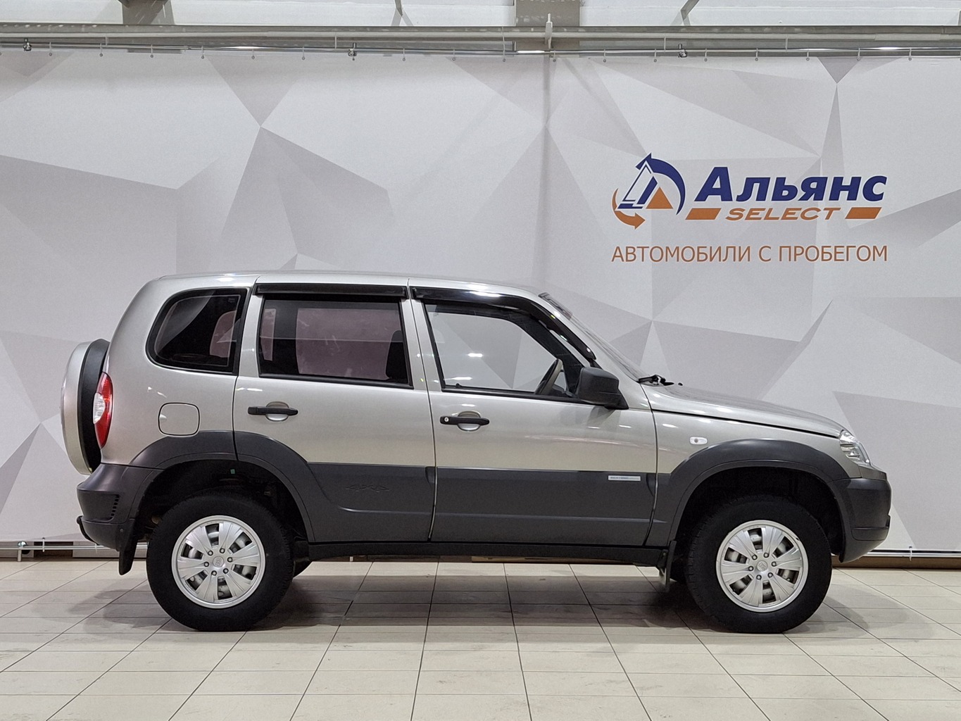 CHEVROLET NIVA