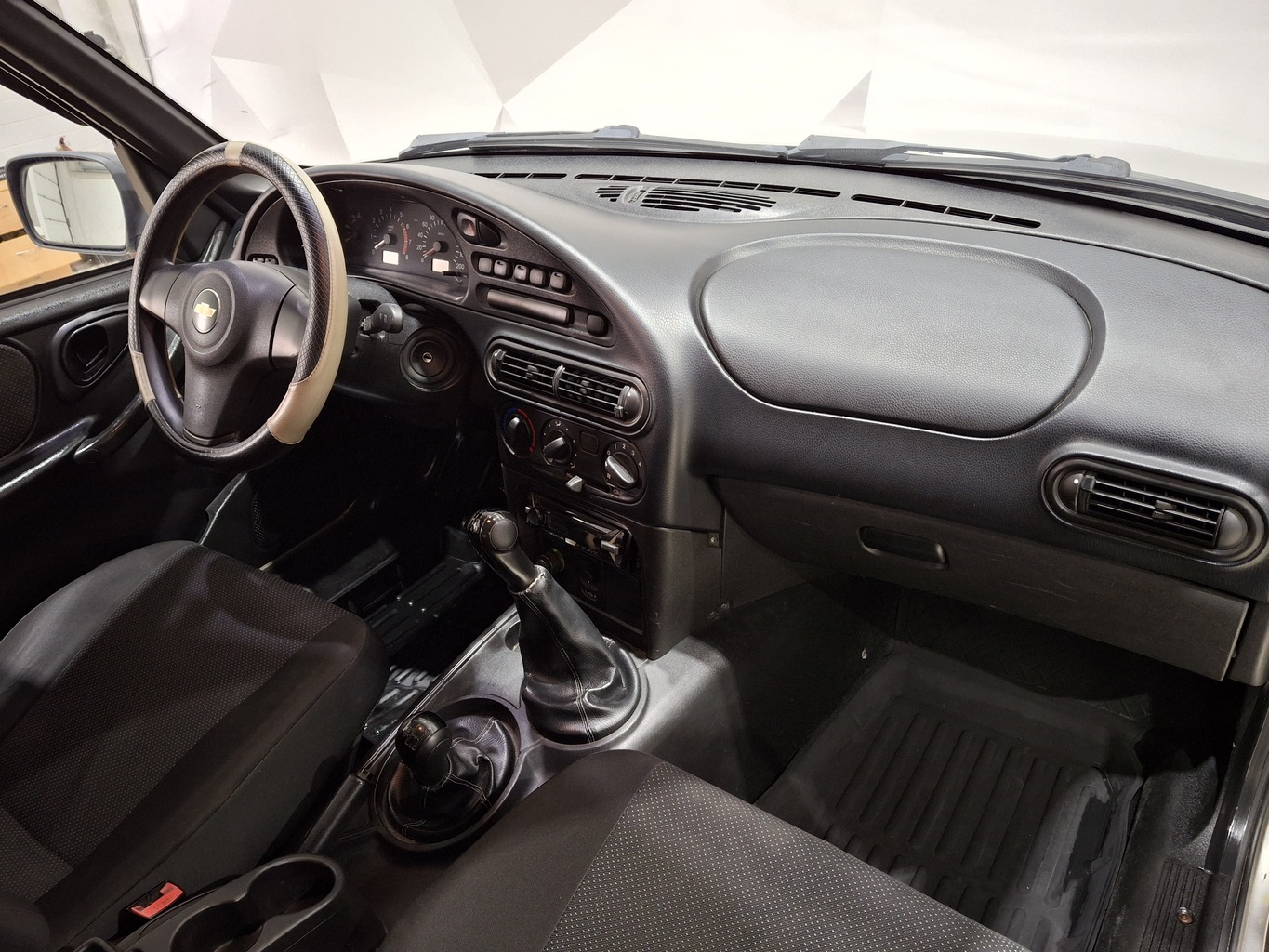 CHEVROLET NIVA