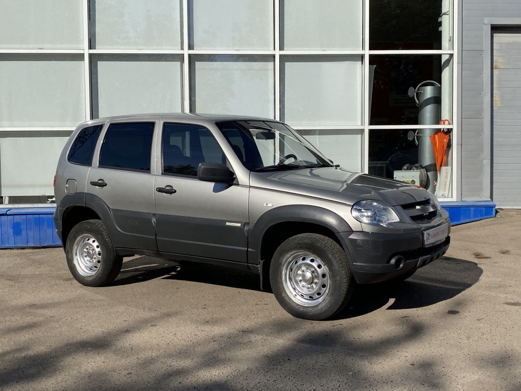 CHEVROLET NIVA