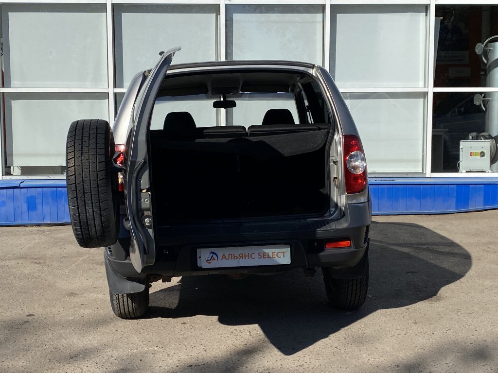 CHEVROLET NIVA