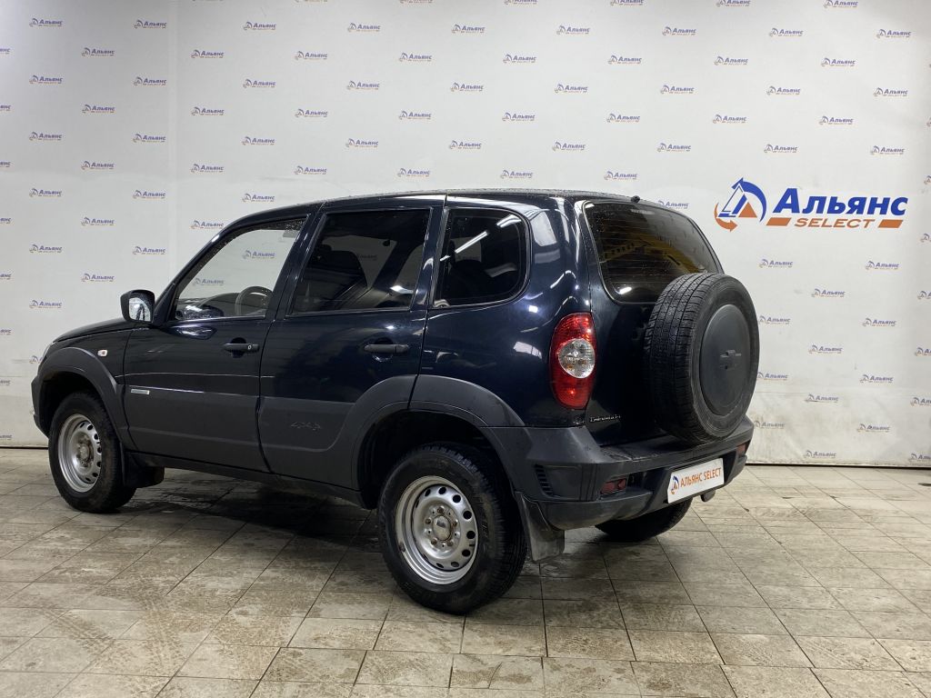 CHEVROLET NIVA