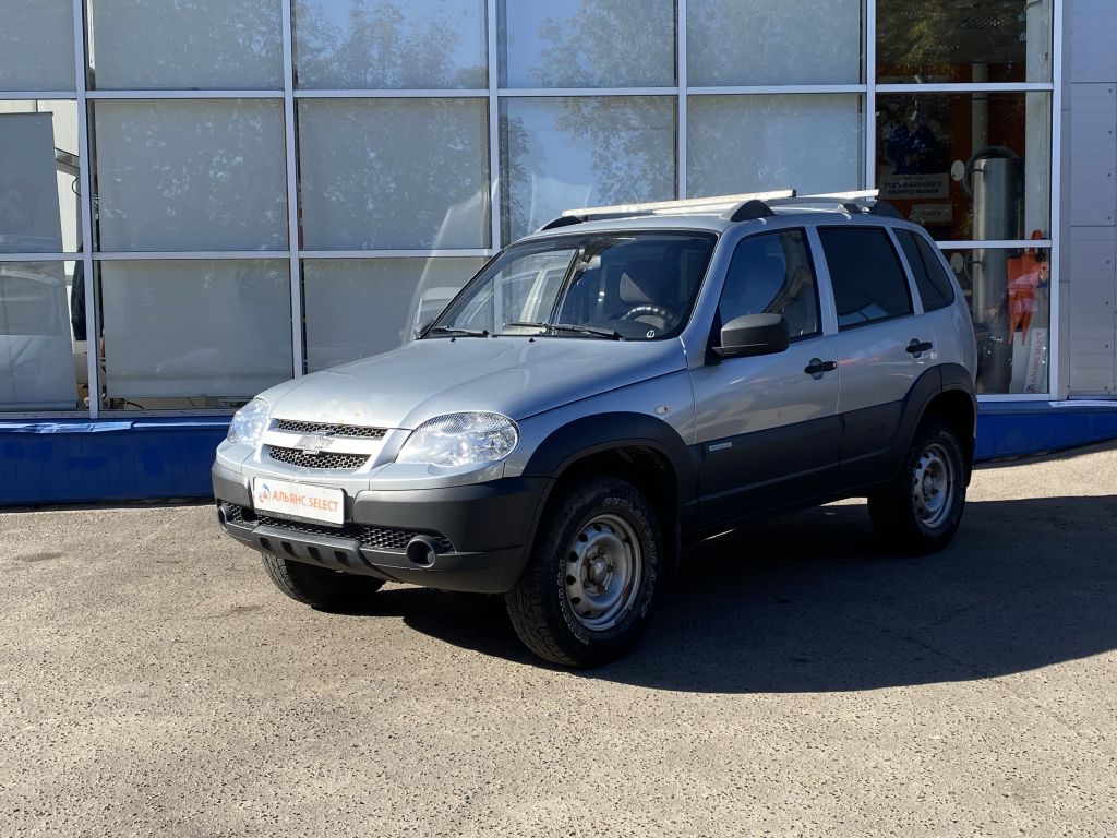 CHEVROLET NIVA