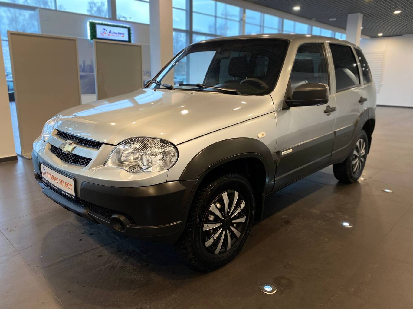 CHEVROLET NIVA