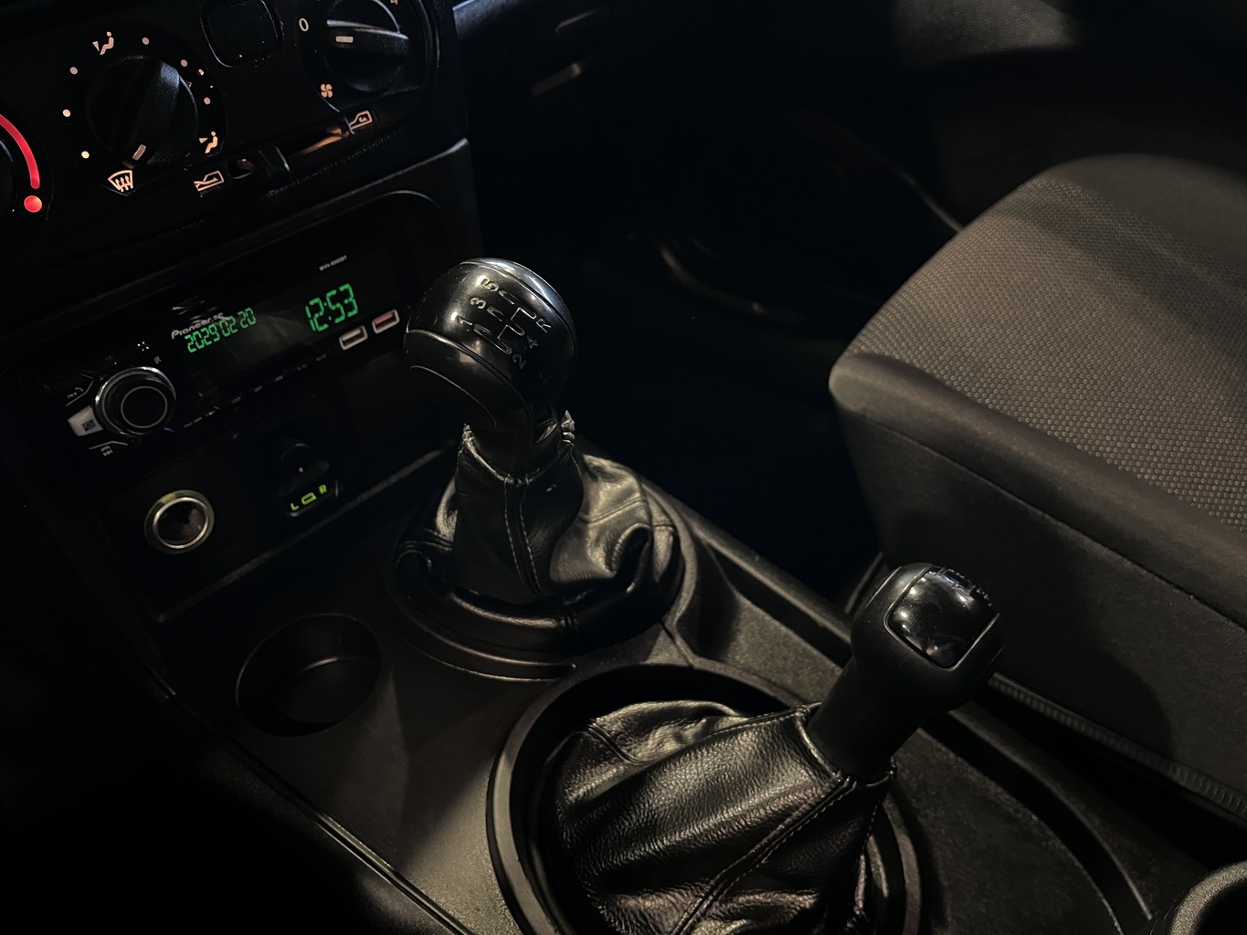 CHEVROLET NIVA