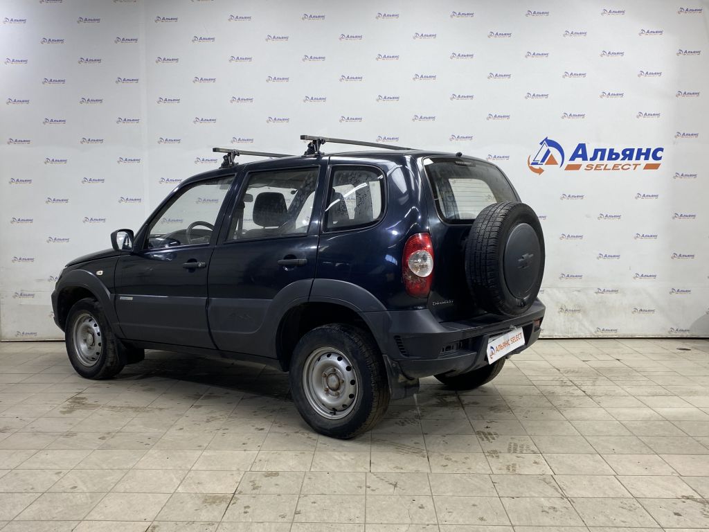 CHEVROLET NIVA