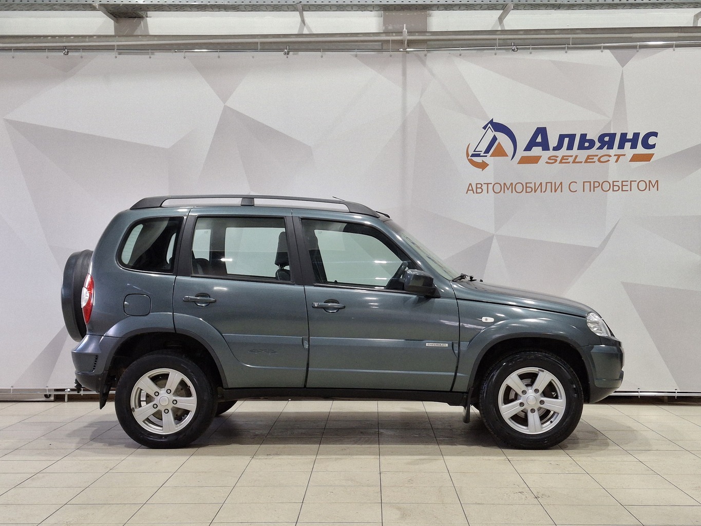 CHEVROLET NIVA