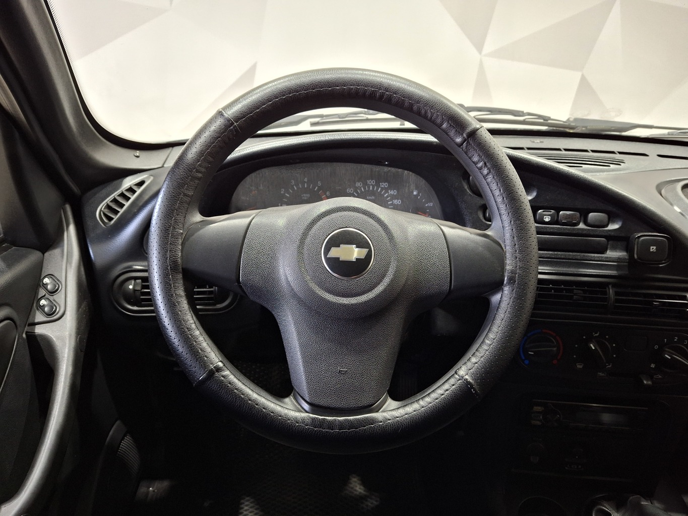 CHEVROLET NIVA