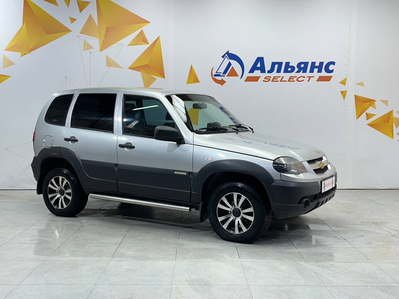 CHEVROLET NIVA