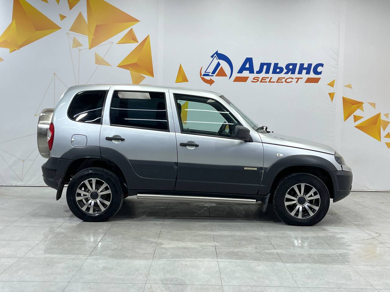 CHEVROLET NIVA