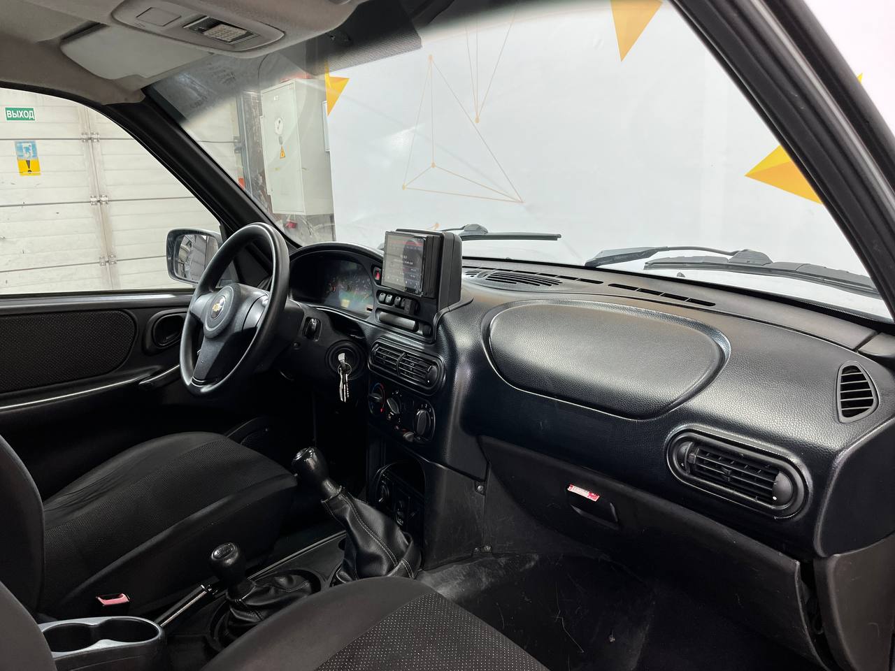 CHEVROLET NIVA