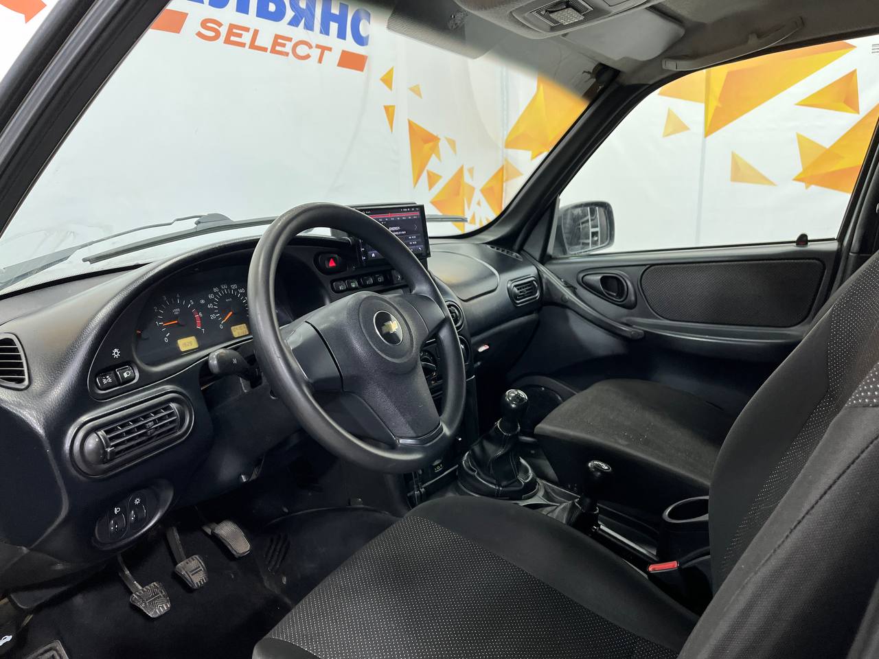 CHEVROLET NIVA