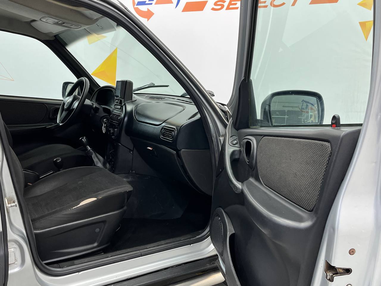 CHEVROLET NIVA