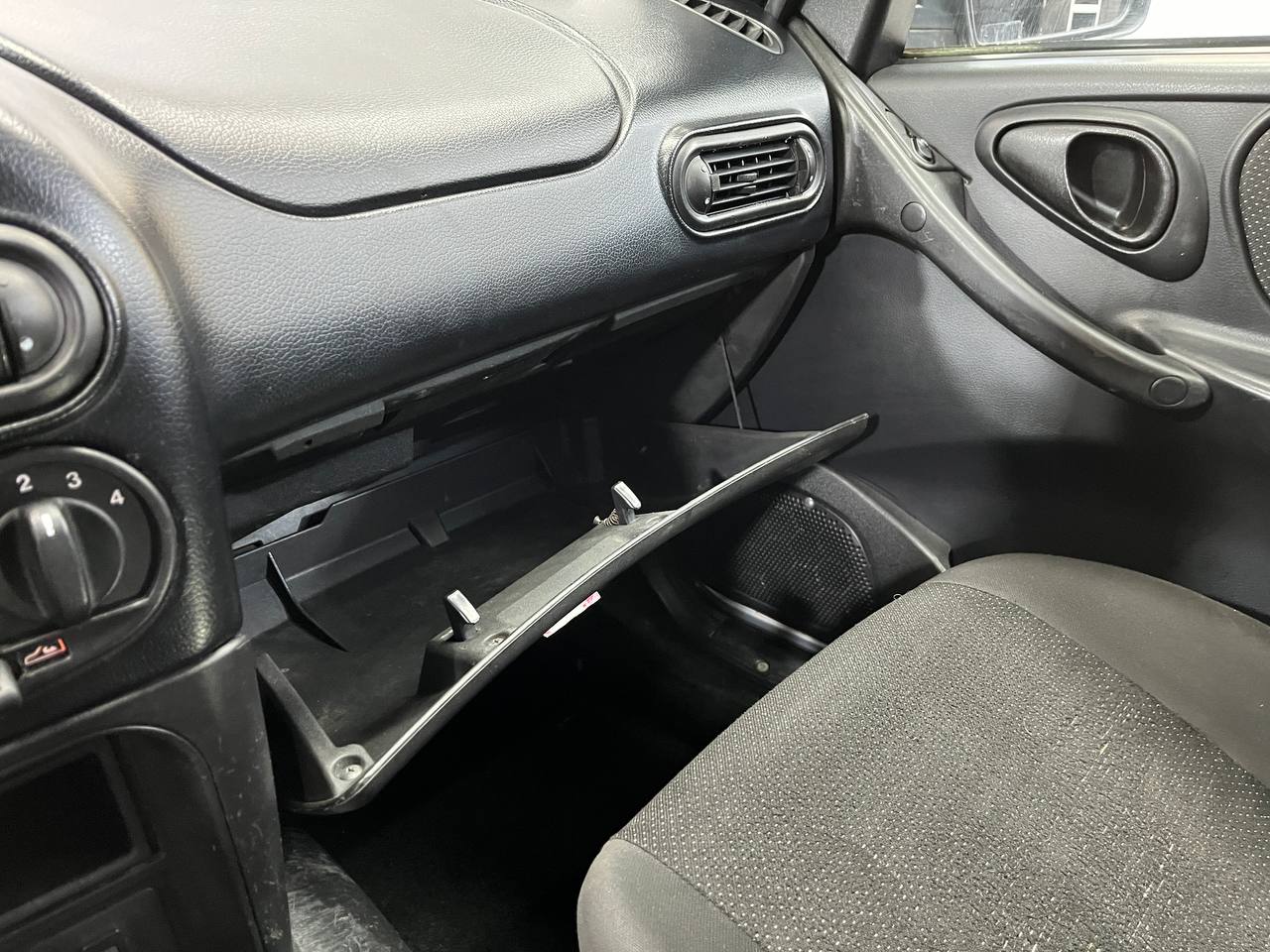 CHEVROLET NIVA