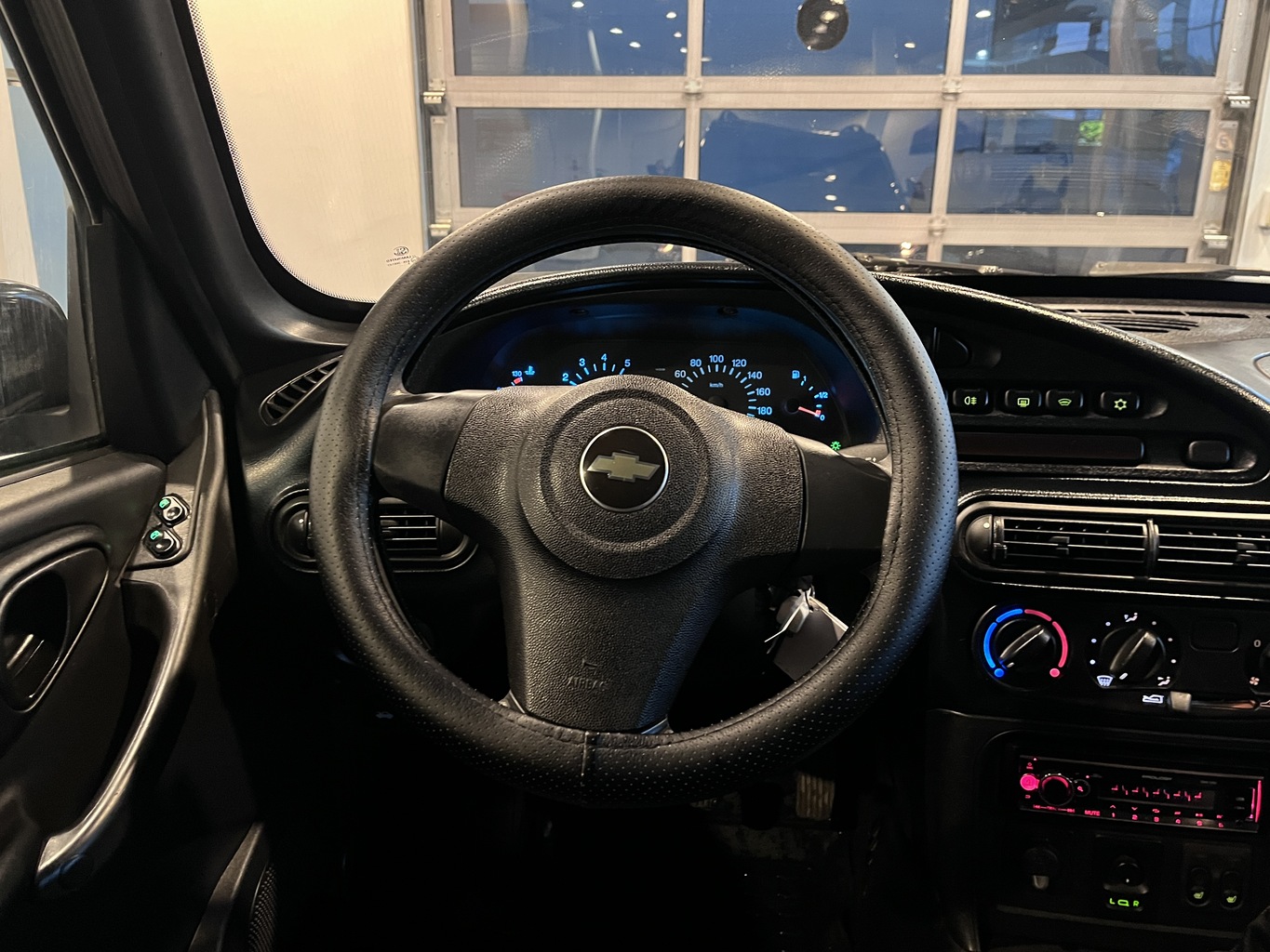 CHEVROLET NIVA