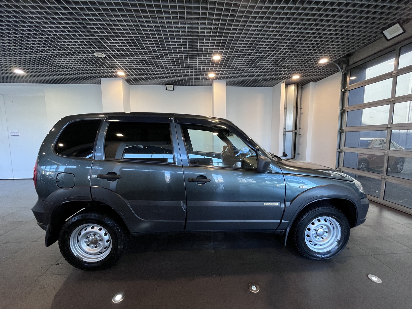 CHEVROLET NIVA