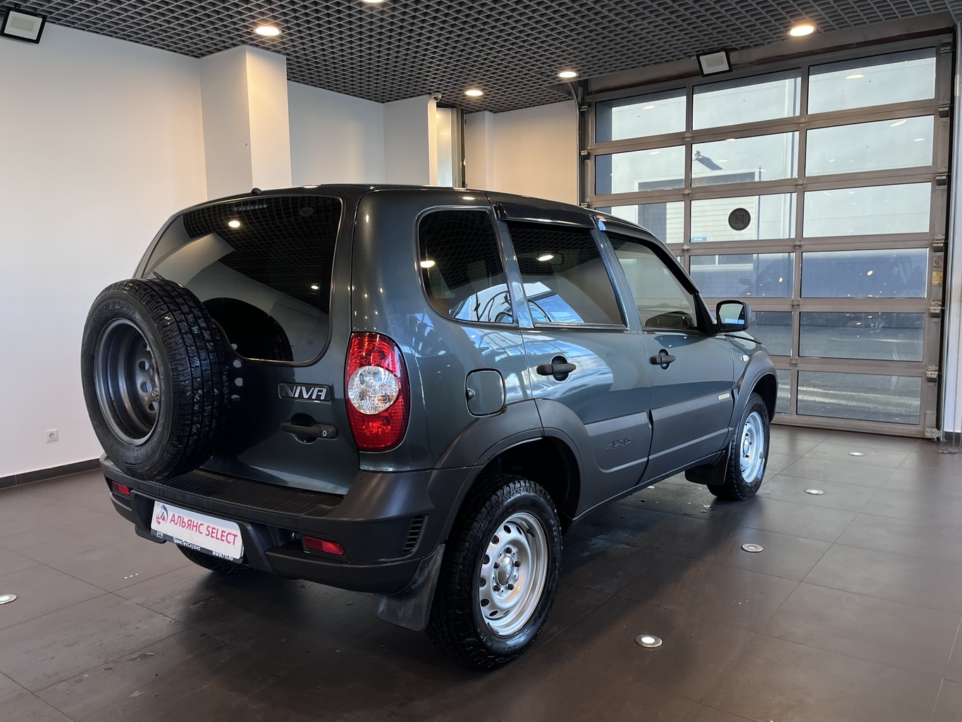 CHEVROLET NIVA