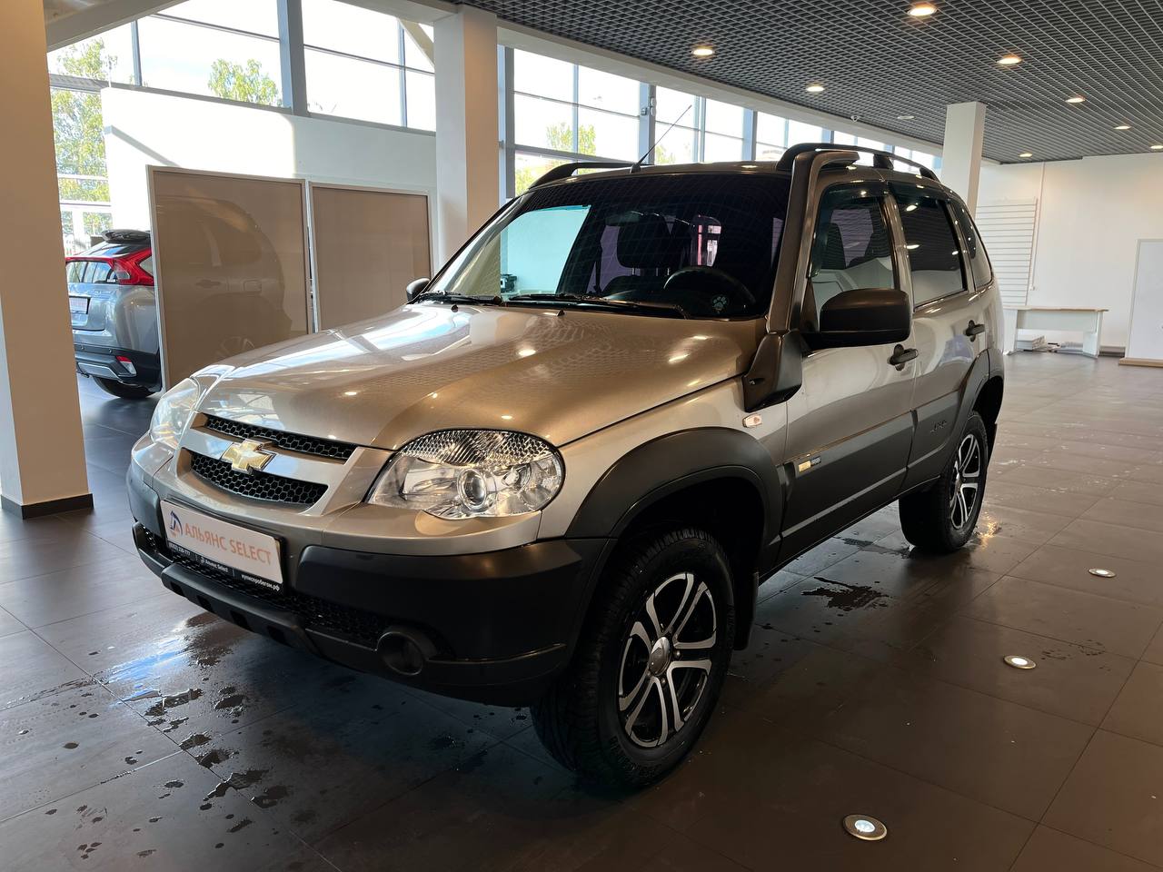 CHEVROLET NIVA