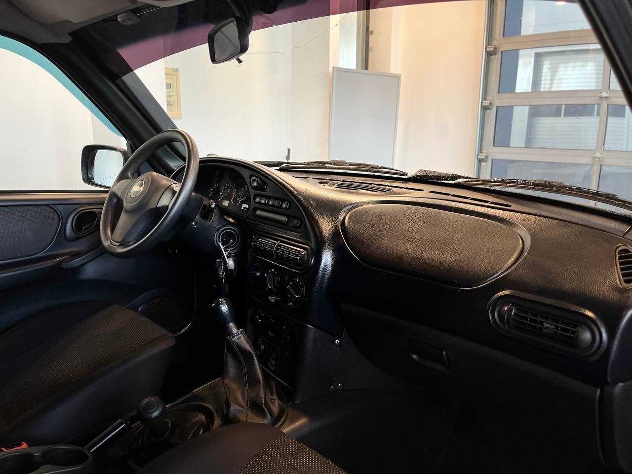 CHEVROLET NIVA