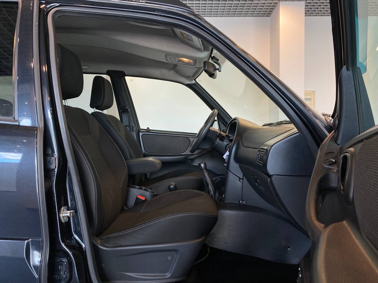 CHEVROLET NIVA