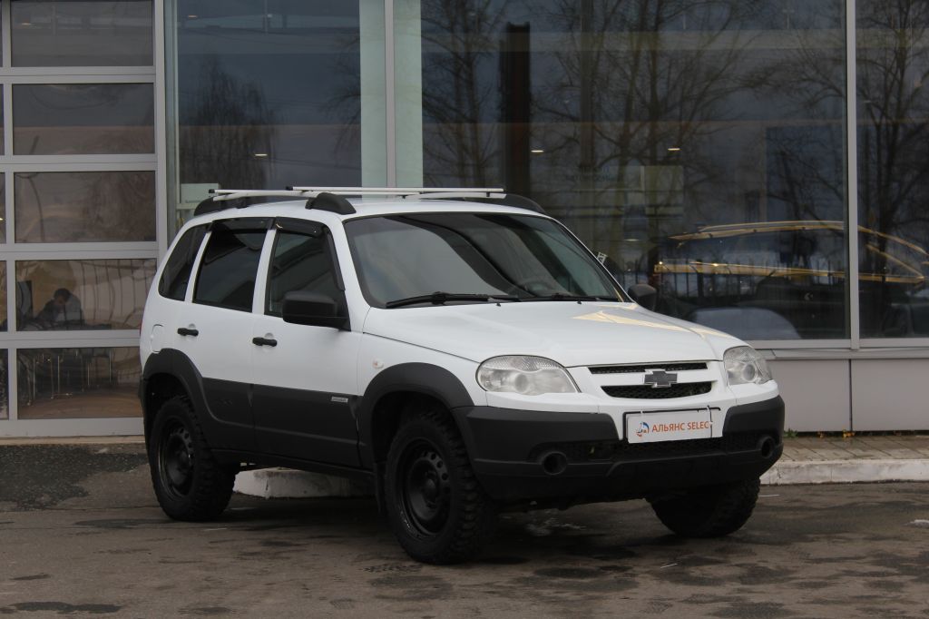 CHEVROLET NIVA