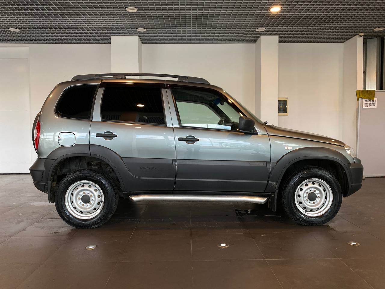 CHEVROLET NIVA