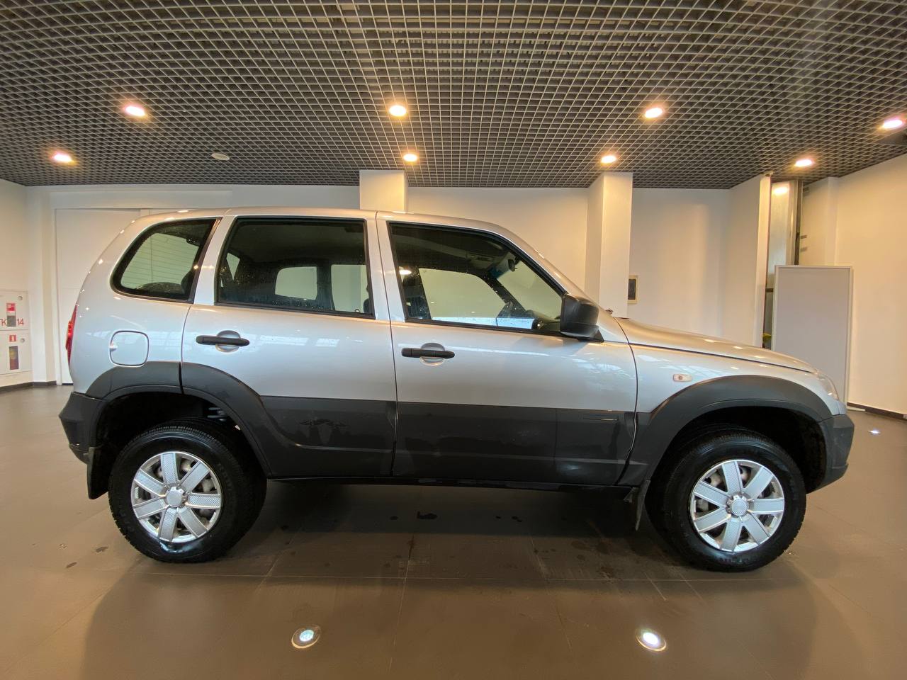 CHEVROLET NIVA