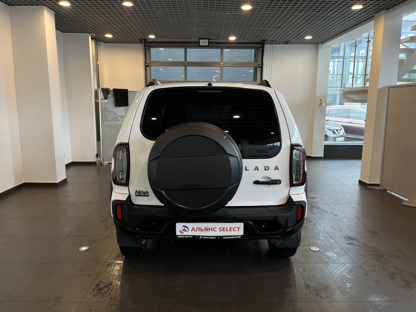 LADA NIVA TRAVEL