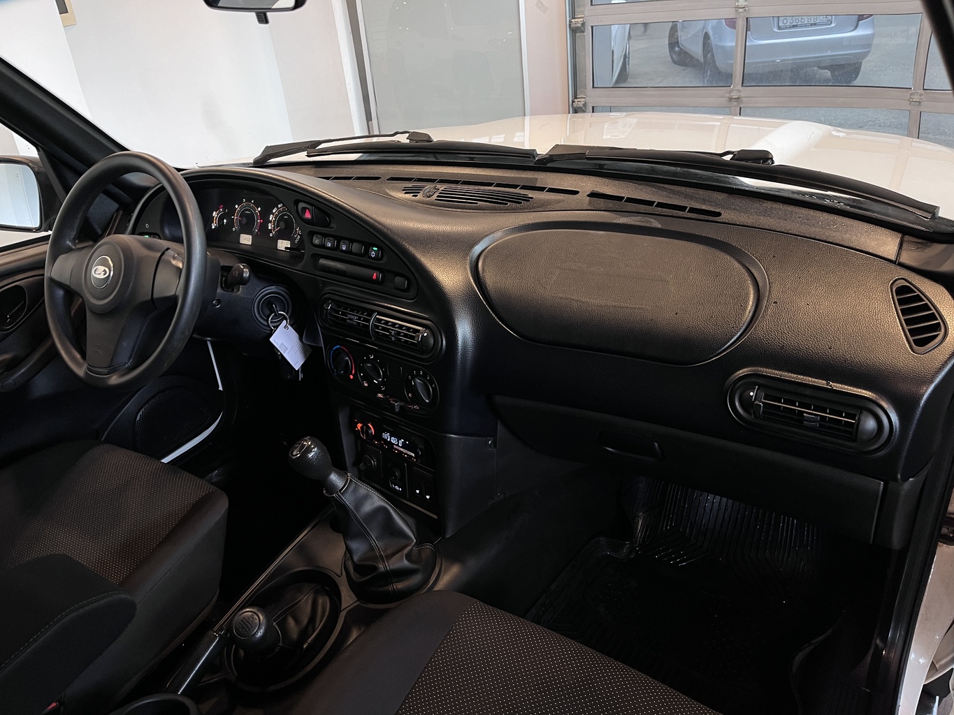 LADA NIVA TRAVEL