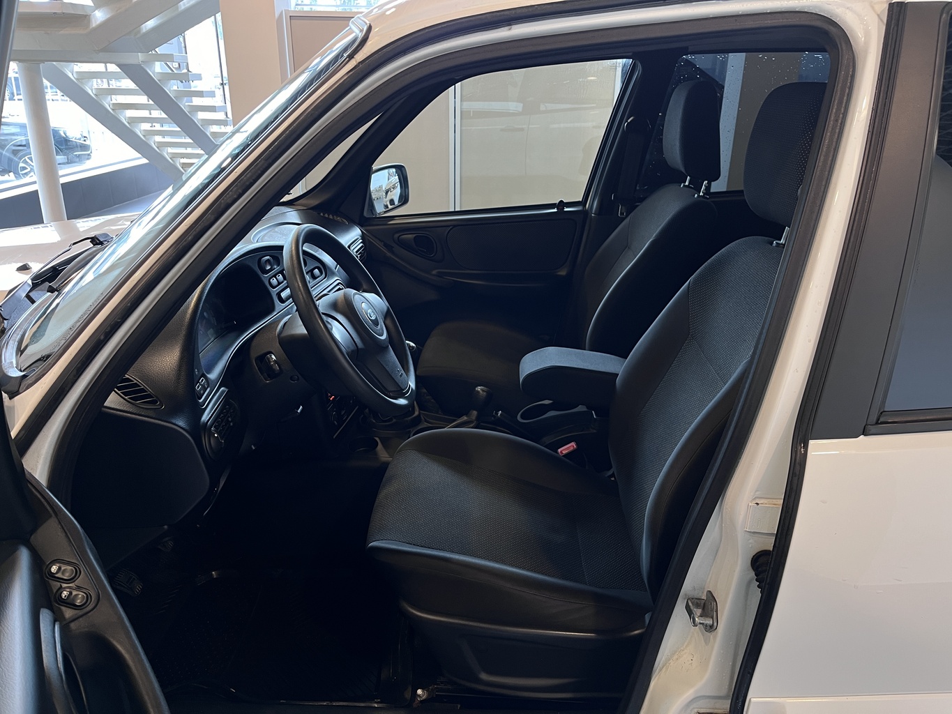 LADA NIVA TRAVEL