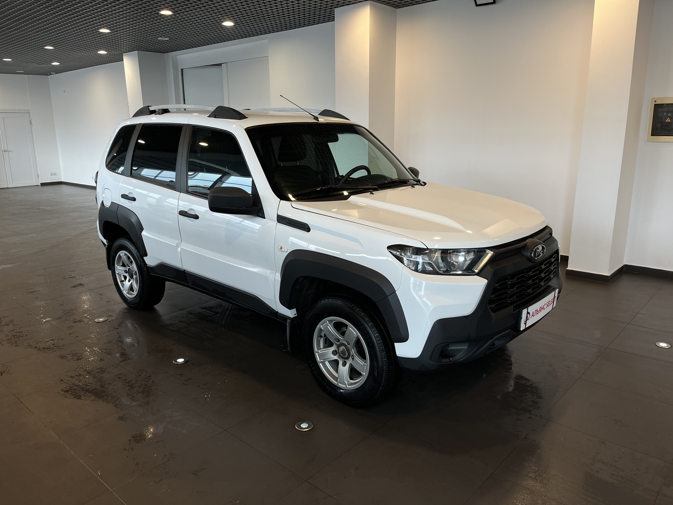 LADA NIVA TRAVEL