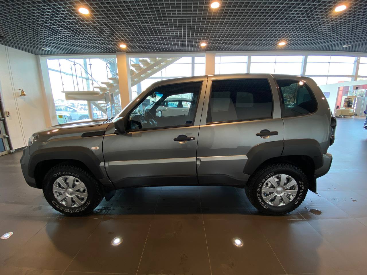 LADA NIVA TRAVEL