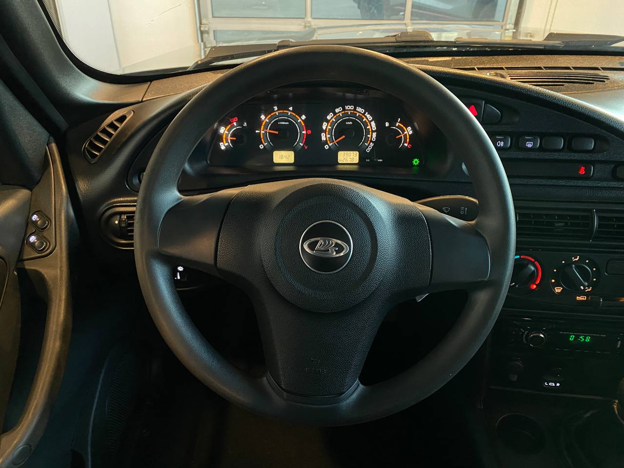LADA NIVA TRAVEL