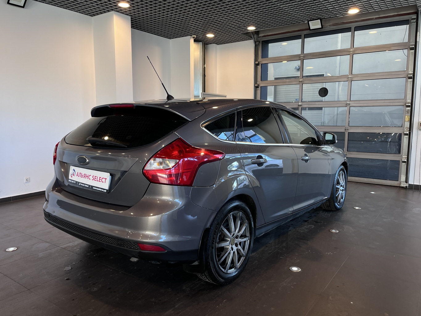 FORD FOCUS